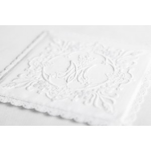 Hand Embroidered Altar Linen set 10368  - 4